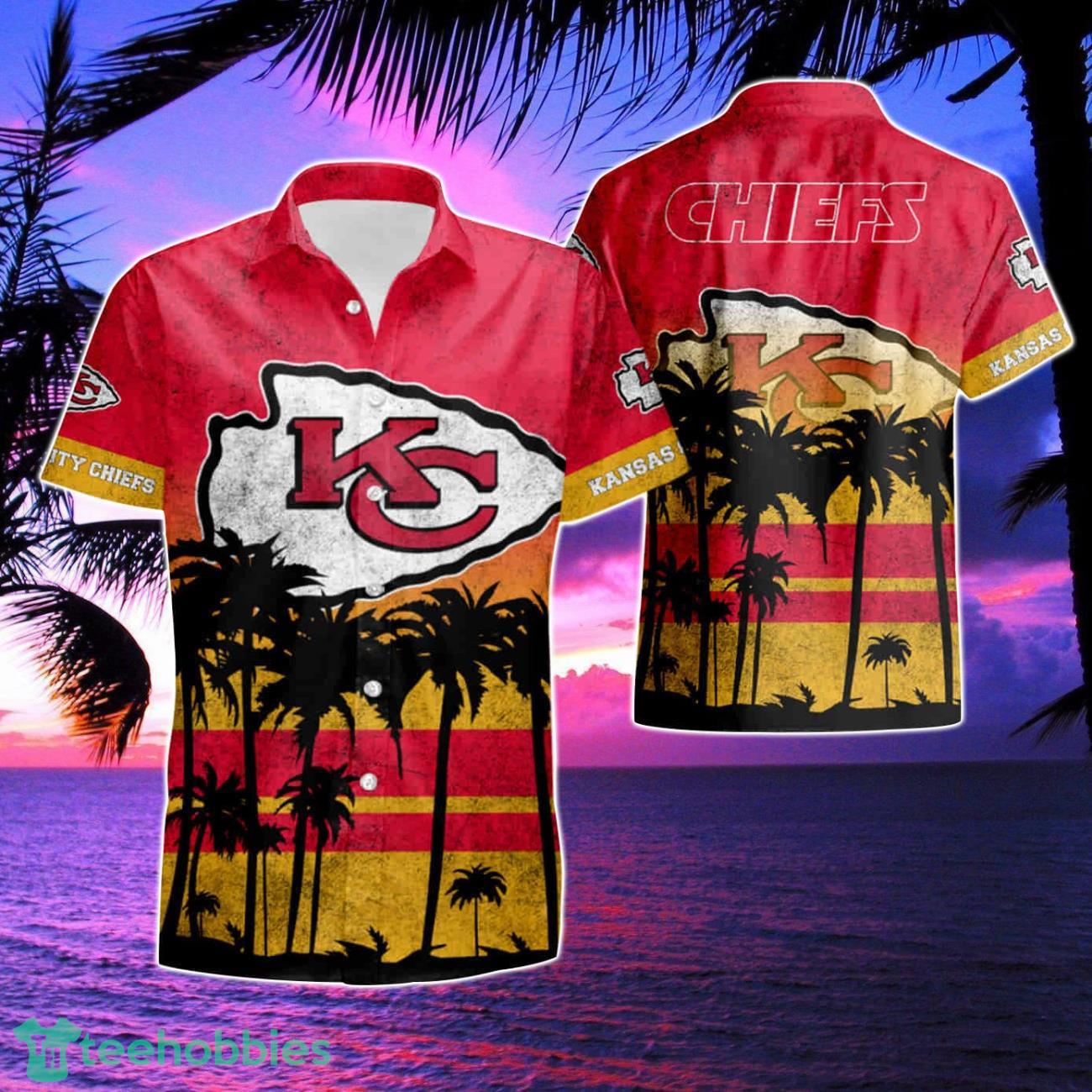 Kansas City Chiefs NFL Hawaiian Shirt & Short Product Photo 1
