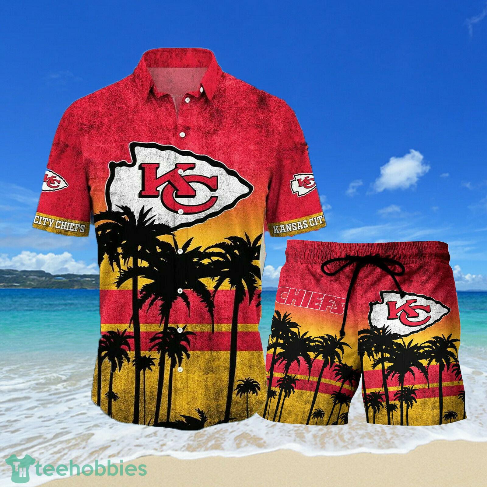 Kansas City Chiefs Dirty Grunge Texture Design Hawaiian Shirt And Short Set Product Photo 3