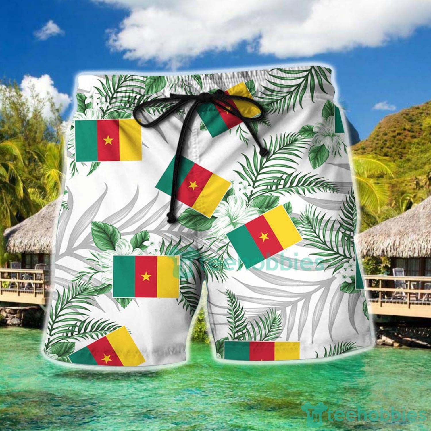 Cameroon National Soccer Team Qatar World Cup 2022 Season Winter World Cup Hawaiian Shirt And Short For Fans image Cameroon National Soccer Team Qatar World Cup 2022 Season Winter World Cup Hawaiian Shirt And Short For Fans Product Photo 2