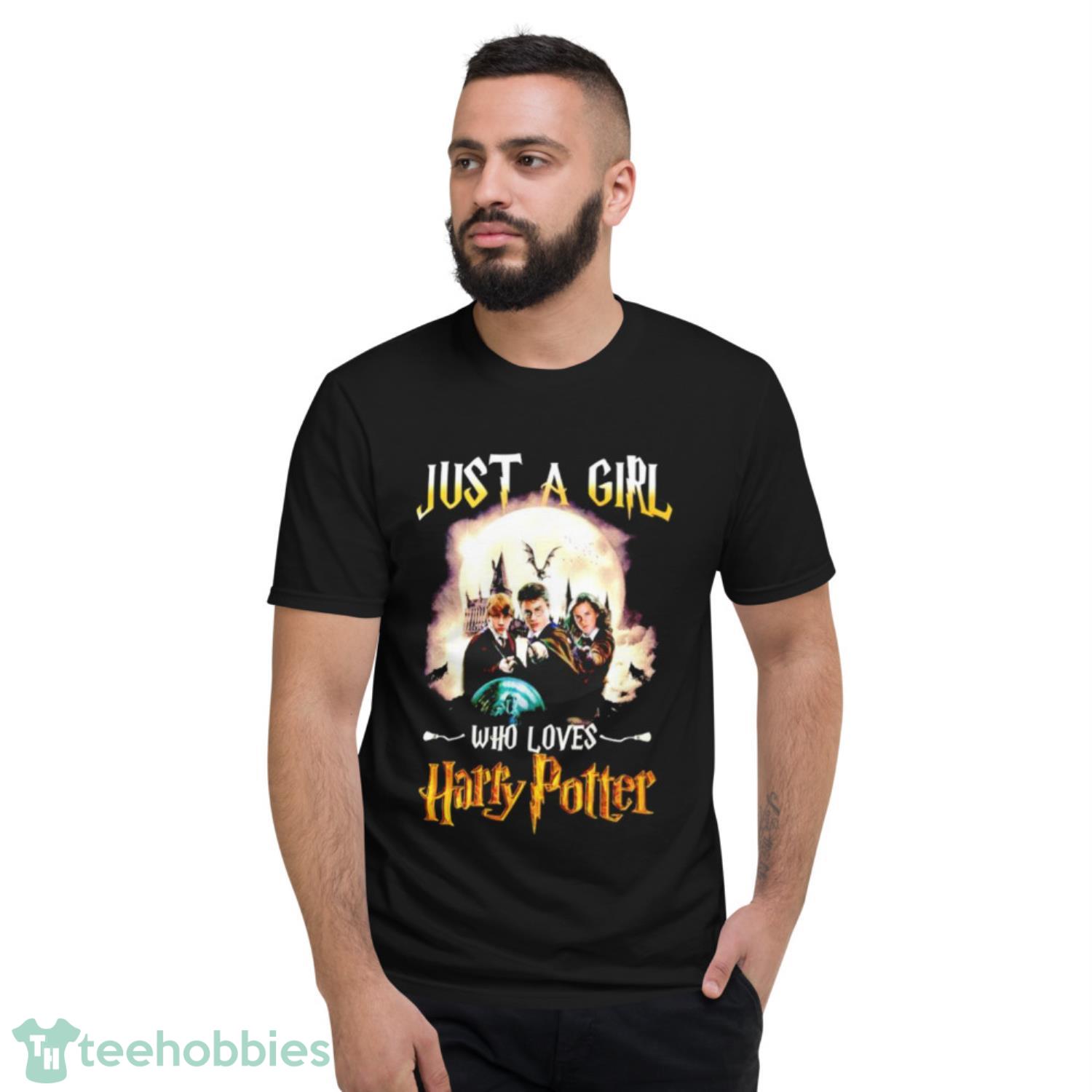 Just a girl who loves Harry Potter shirt - Short Sleeve T-Shirt Just a girl who loves Harry Potter shirt - Short Sleeve T-Shirt