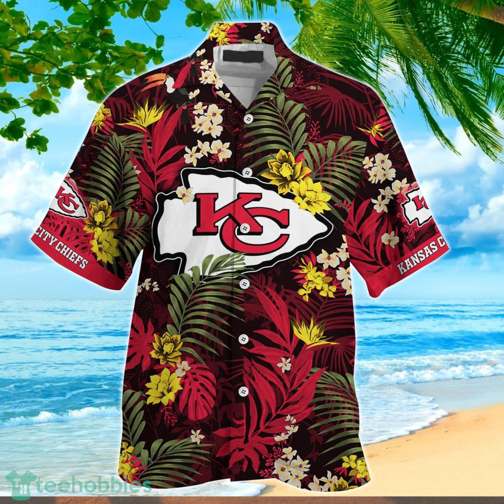 HOT TREND Kansas City Chiefs Hawaiian Shirt With Tropical Pattern If This  Flag Offends You ItS