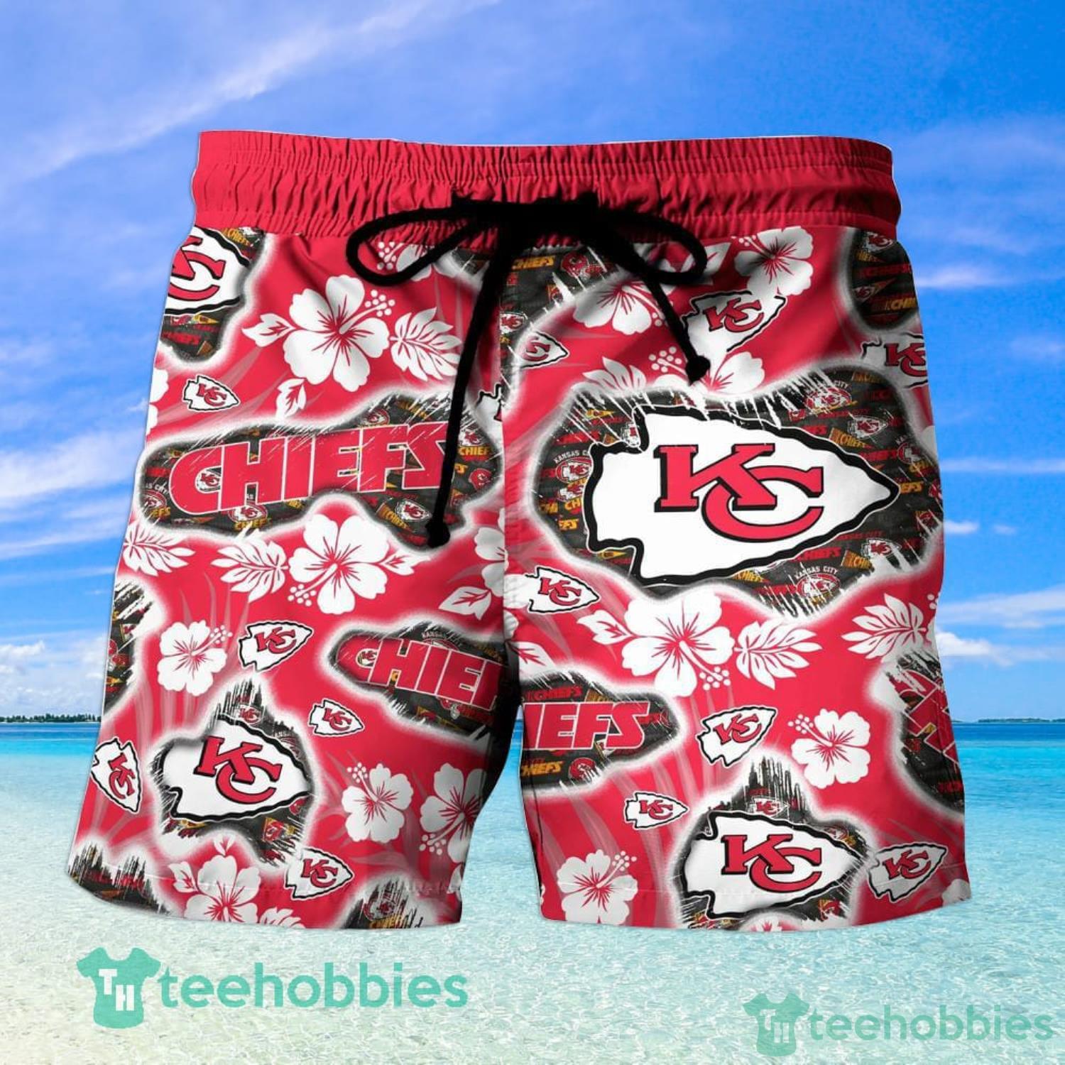 Personalized NFL Kansas City Chiefs Combo Hawaiian Shirt And Short