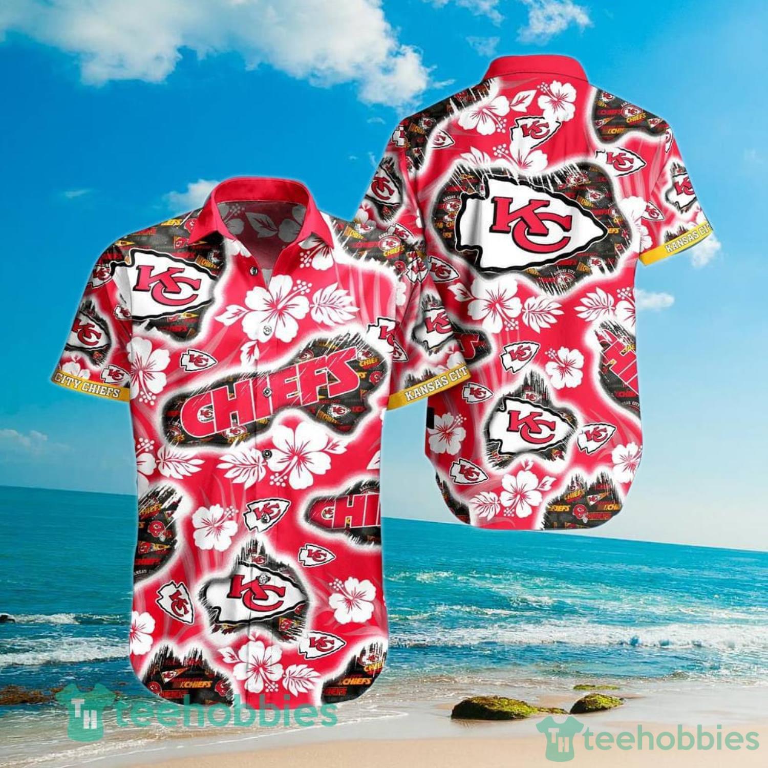 Kansas City Chiefs Flower Hawaiian Shirt & Short