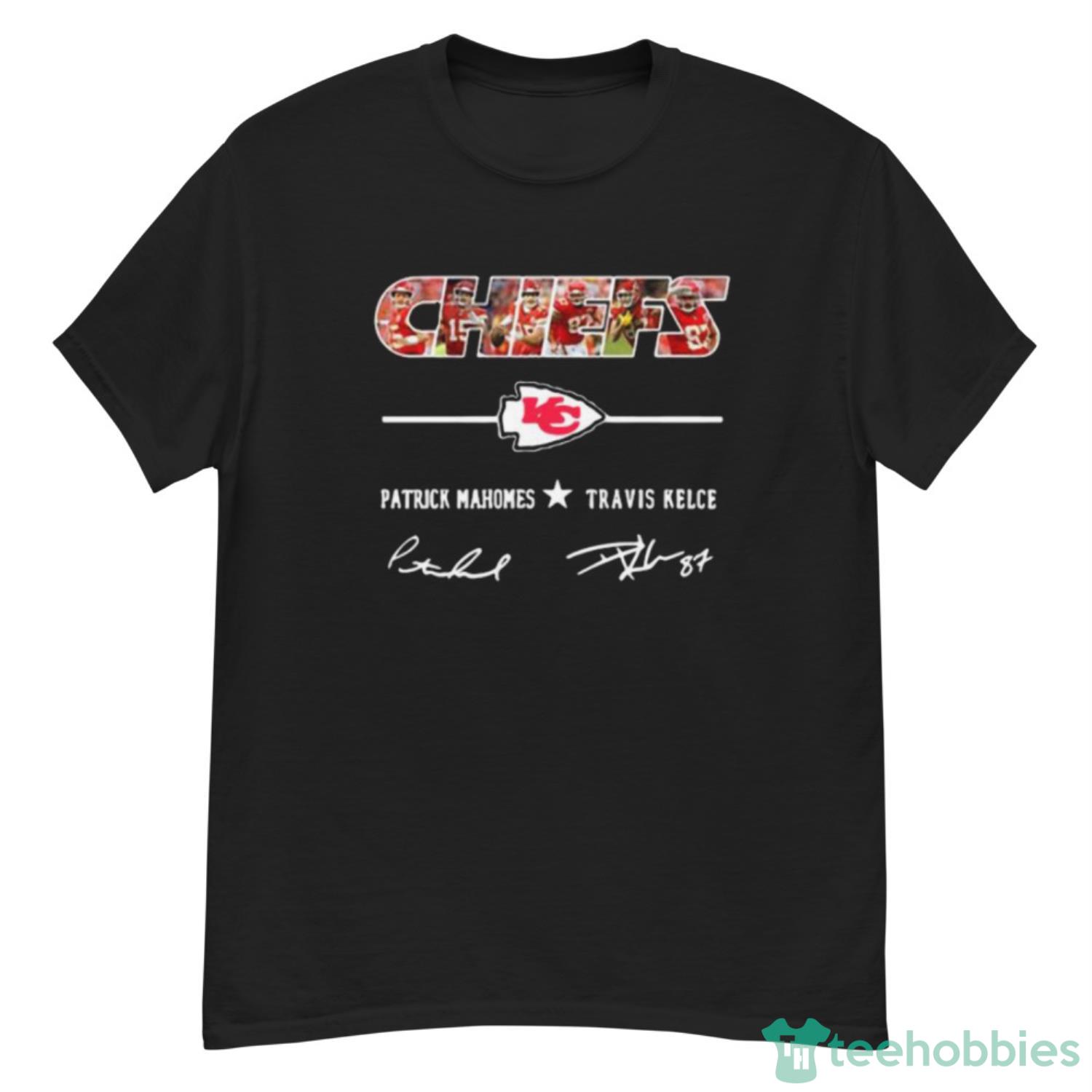 Funny patrick Mahomes and Travis Kelce Kansas City Chiefs signatures T-Shirt  - Peanutstee