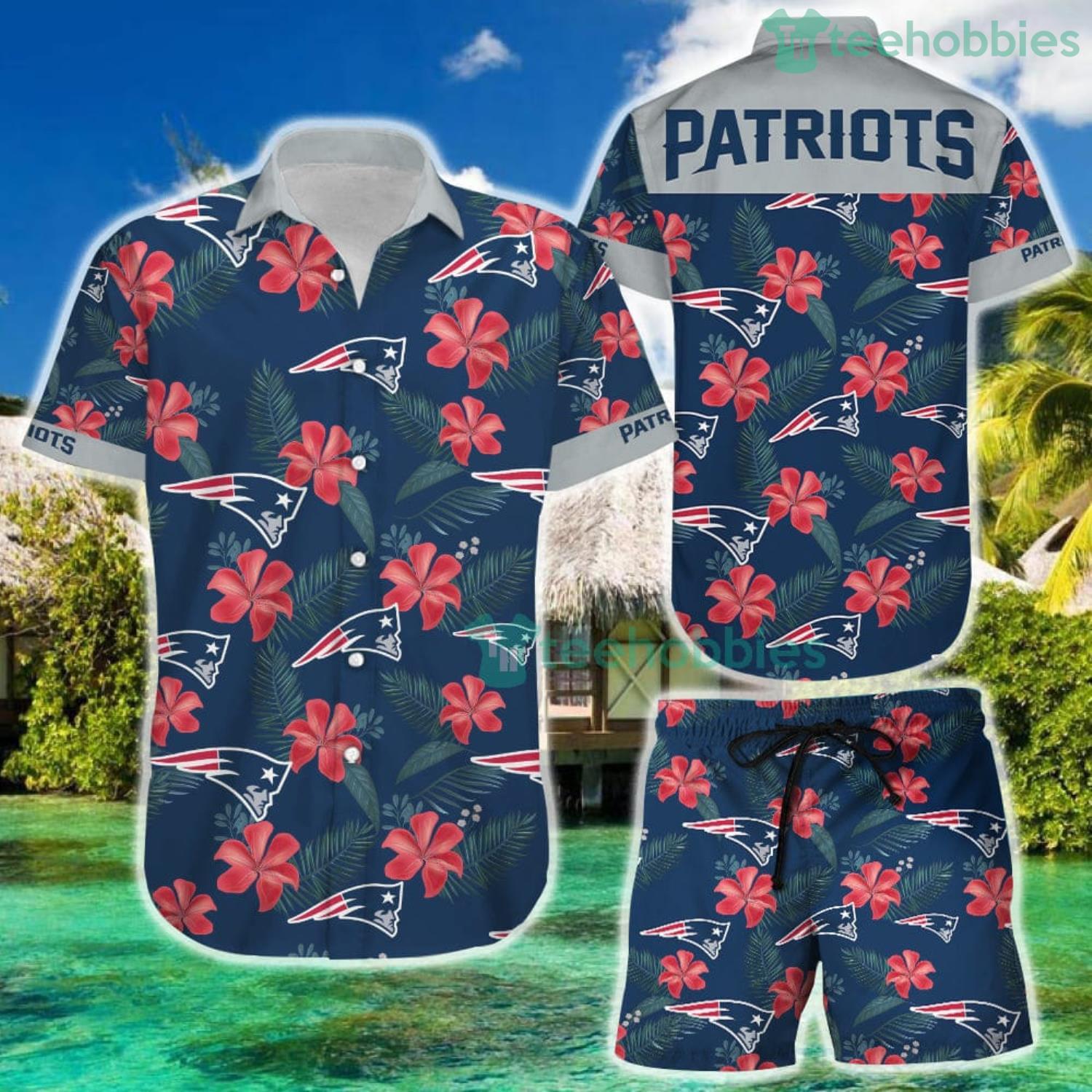 New England Patriots Flower Hawaiian Shirt And Short Product Photo 1 New England Patriots Flower Hawaiian Shirt And Short Product Photo 1