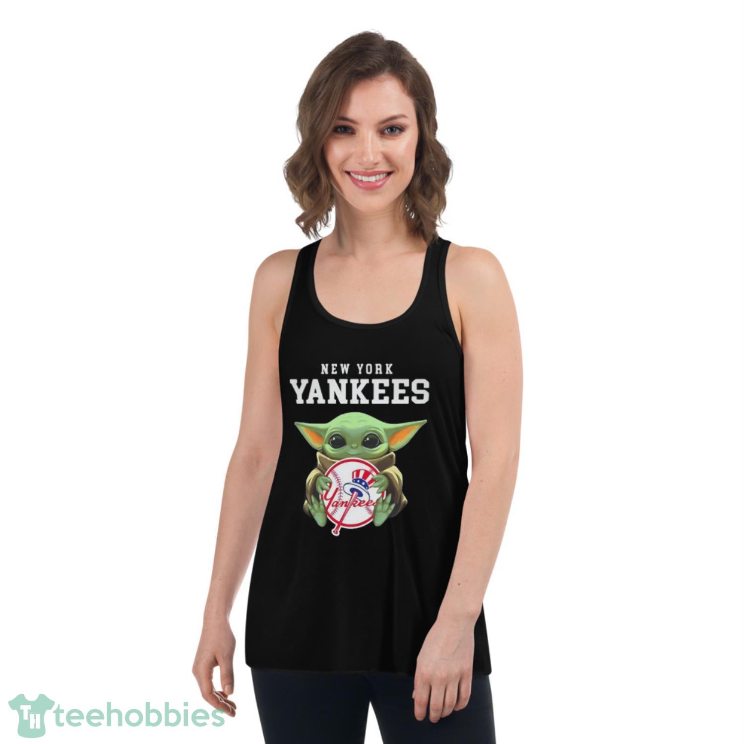 Star wars baby yoda hug new york yankees baseball shirt, hoodie