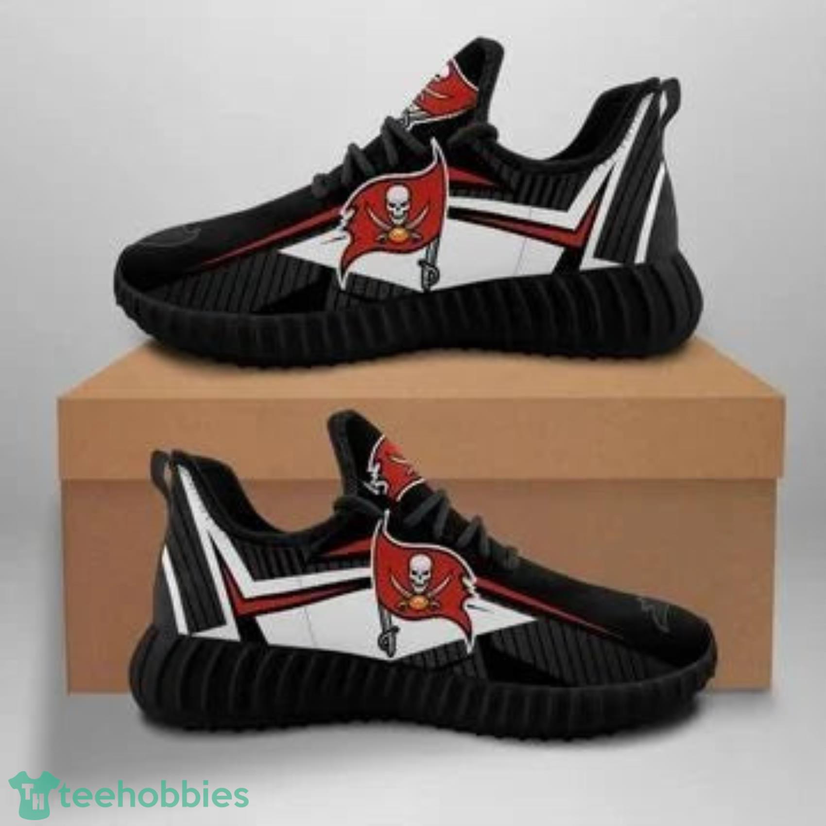 Tampa Bay Buccaneers NFL Black Running Walking Shoes Reze Sneakers Product Photo 1
