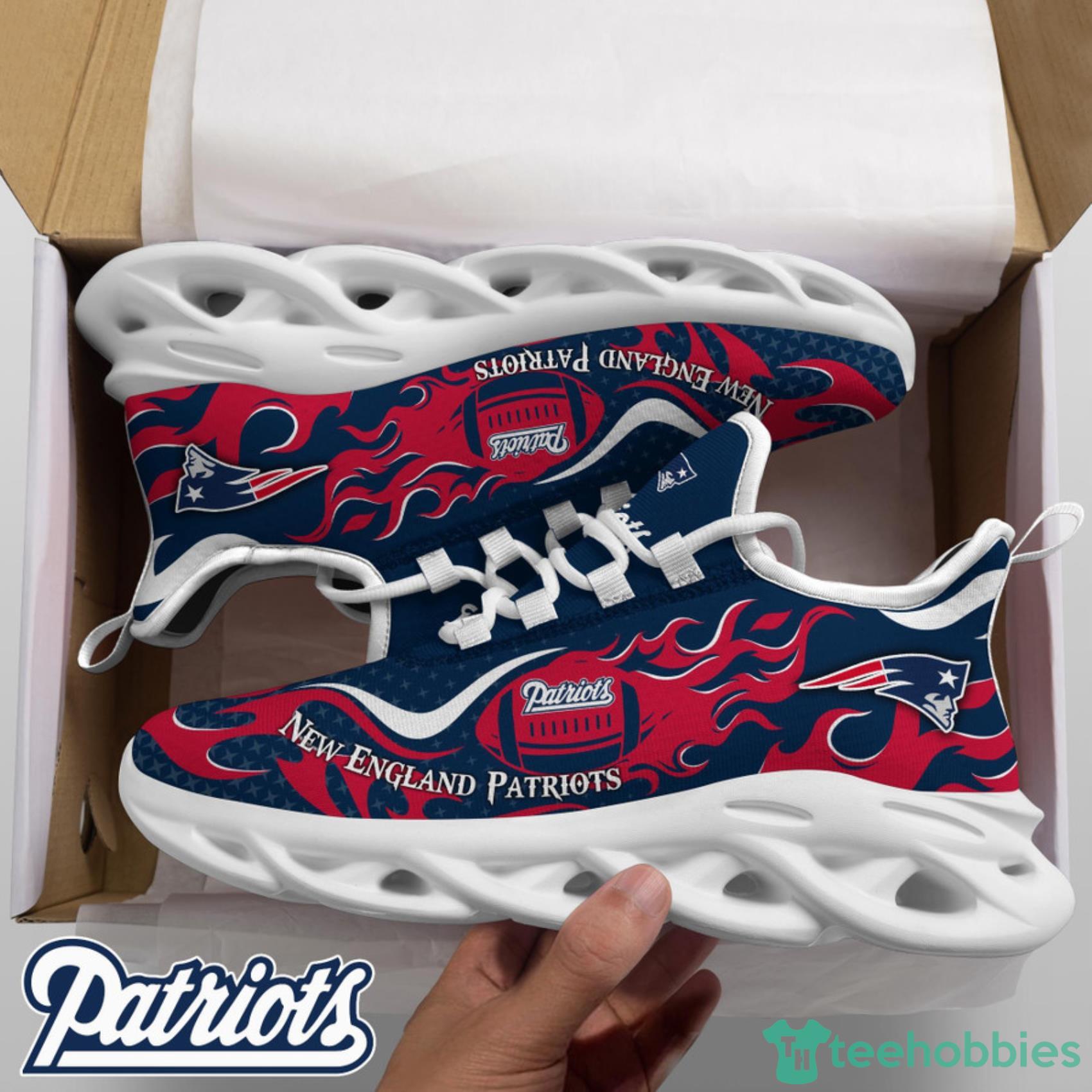 New England Patriots NFL Fire Ball AOP Print Max Soul Shoes Gift For Fans Product Photo 5