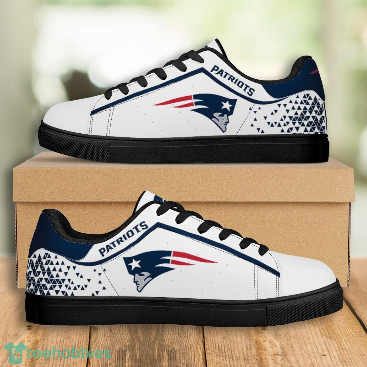 NFL New England Patriots Stan Smith Low Top Skate Shoes Product Photo 1 NFL New England Patriots Stan Smith Low Top Skate Shoes Product Photo 1