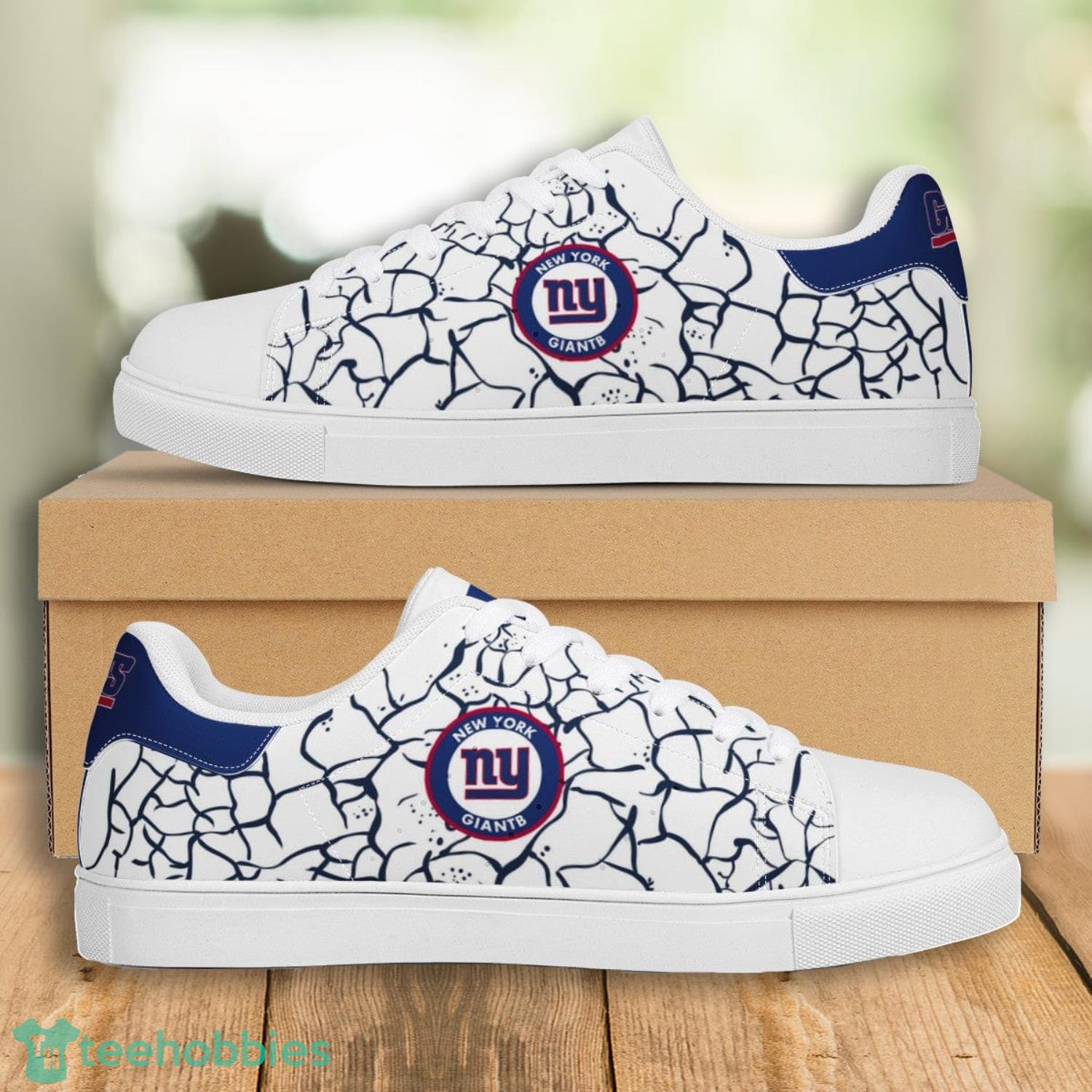 NFL New York Giants Stan Smith Low Top Skate Shoes For Sport Team image NFL New York Giants Stan Smith Low Top Skate Shoes For Sport Team Product Photo 2