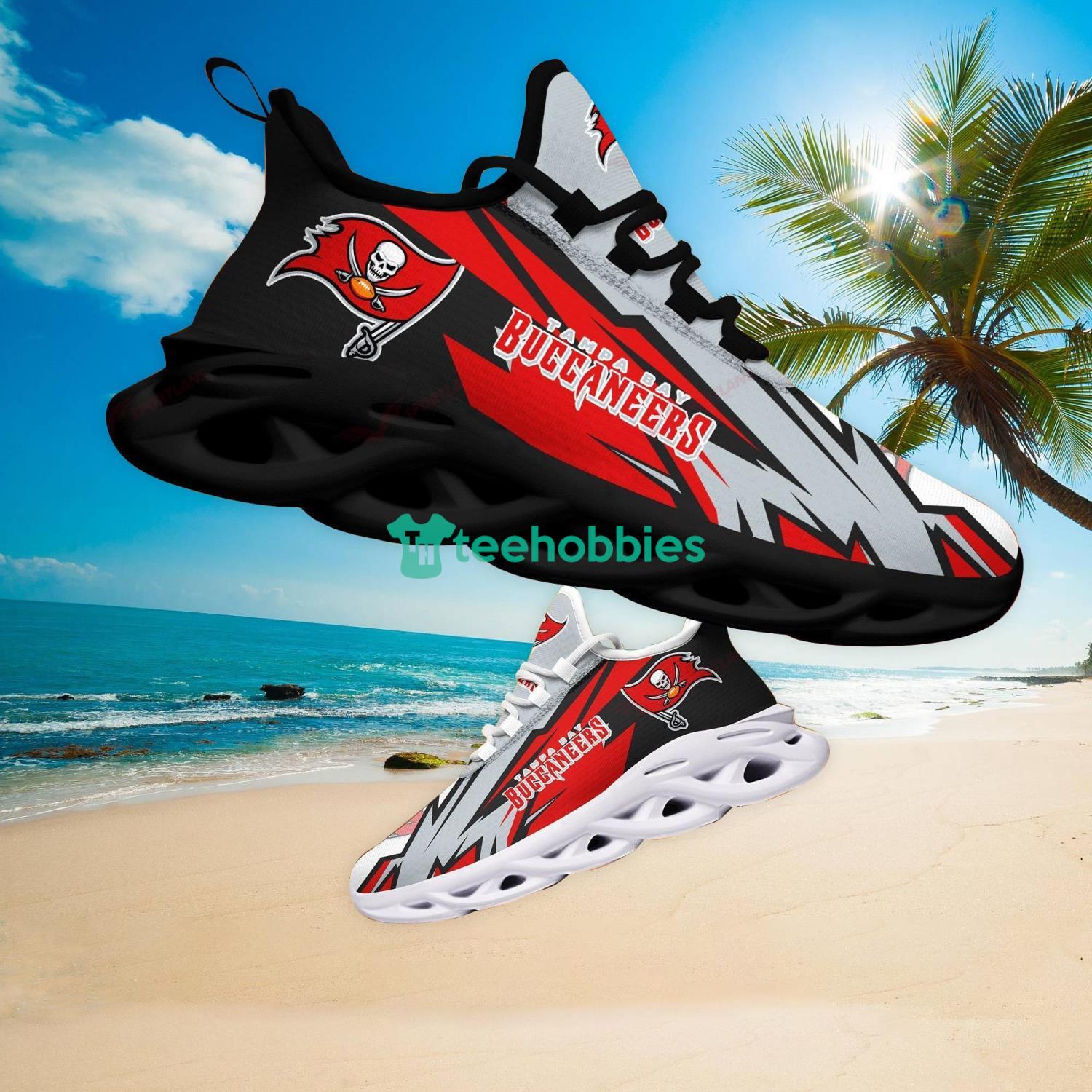 Tampa bay sale buccaneers shoes nike