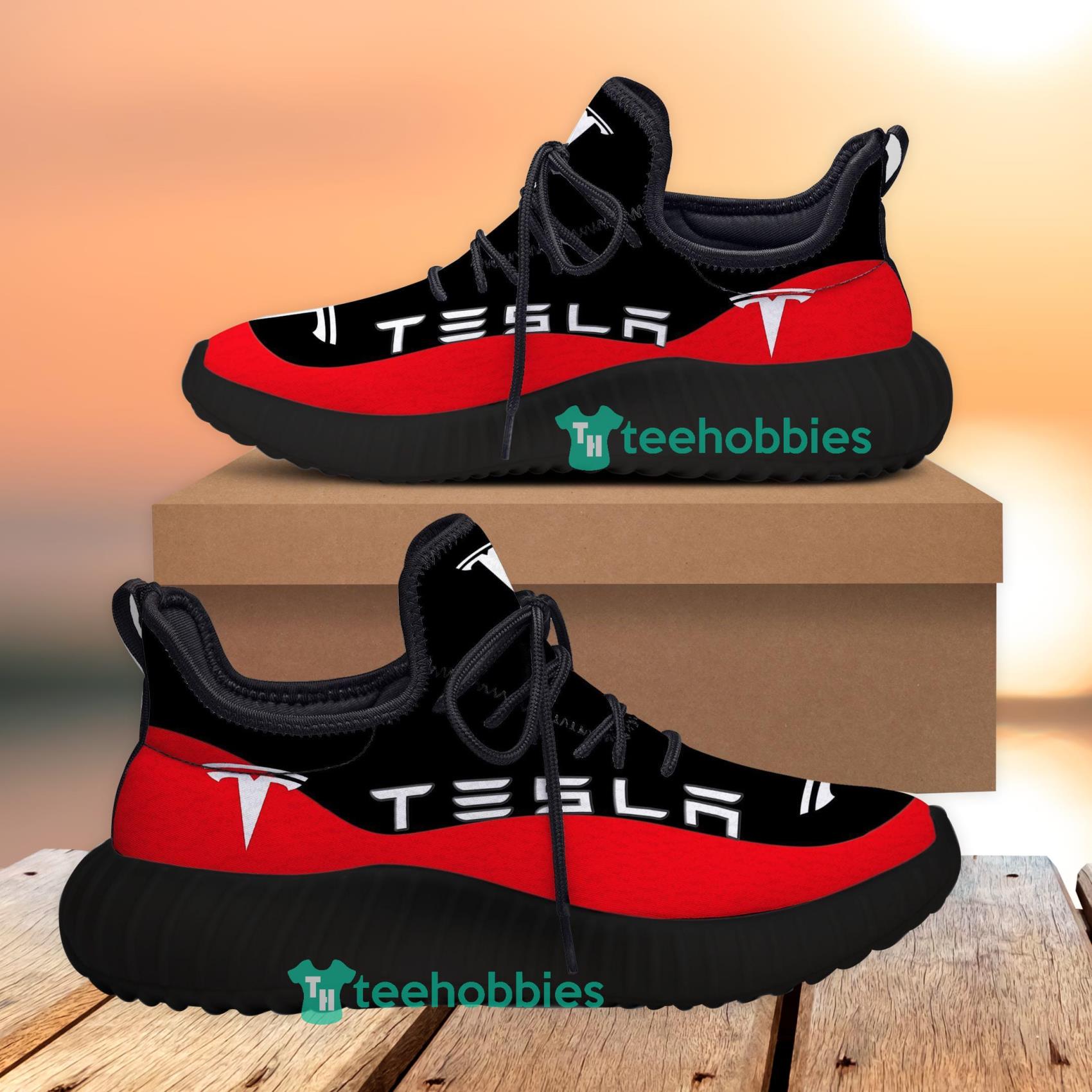 Tesla Fans Running Sneakers Reze Shoes For Men And Women Red Line Product Photo 1 Tesla Fans Running Sneakers Reze Shoes For Men And Women Red Line Product Photo 1