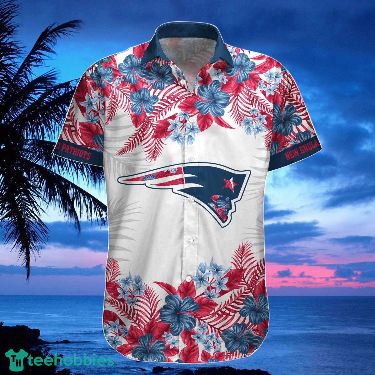 New England Patriots Hawaiian Shirt, Shorts, Combo Hawaiian Shirt And Shorts Best Gift For Men And Women Fans Product Photo 2