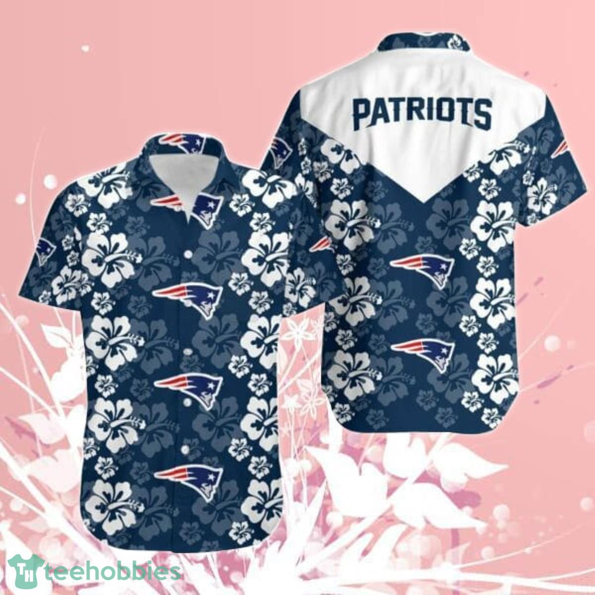 New England Patriots Hawaiian Shirt Special Gift Product Photo 1