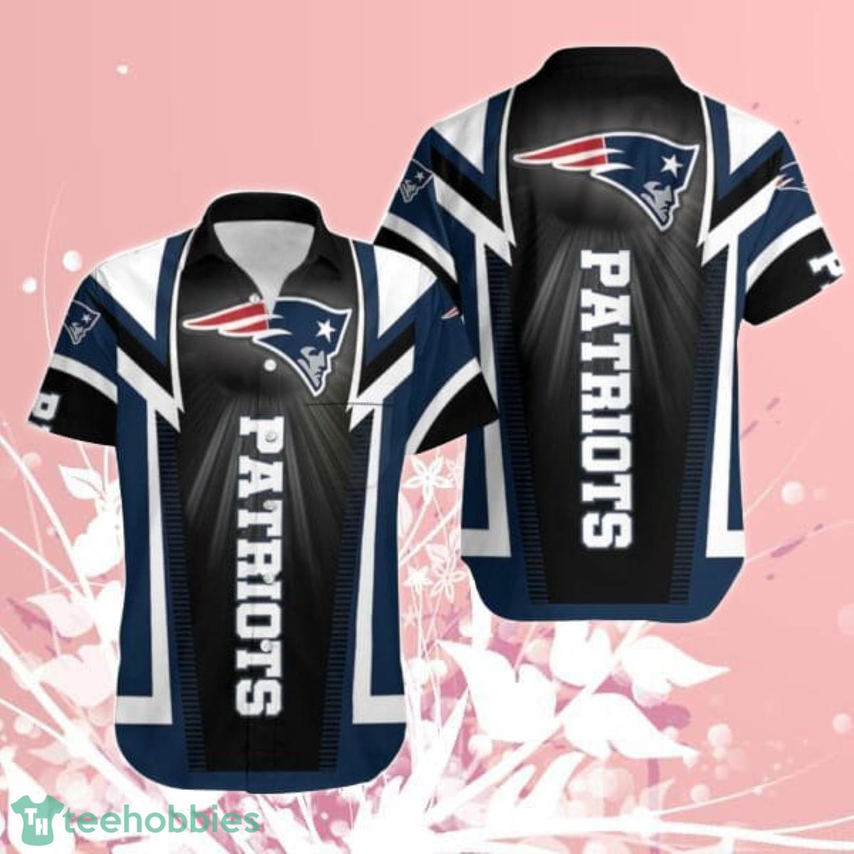 New England Patriots NFL Hawaiian Shirt Best Gift For Fans Product Photo 1
