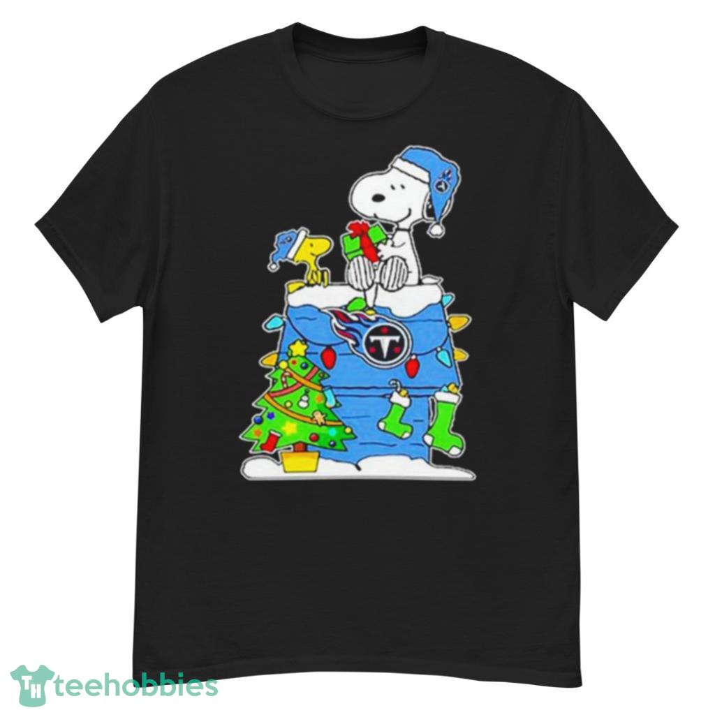 Nfl Tennessee Titans Snoopy And Woodstock Merry Christmas Shirt