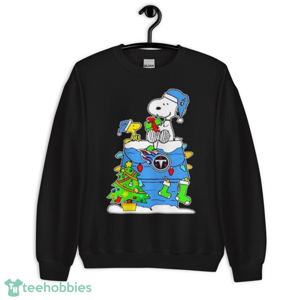 Nfl Tennessee Titans Snoopy And Woodstock Merry Christmas Shirt