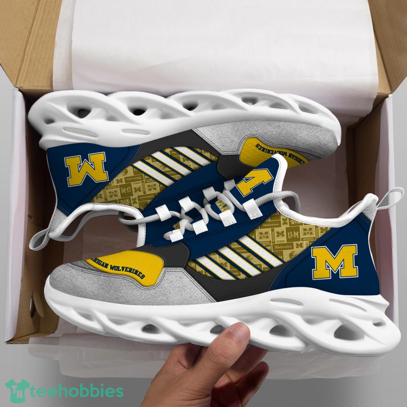 Michigan Wolverines NCAA2 Logo Sport Team Max Soul Shoes Clunky Running Sneakers Product Photo 2