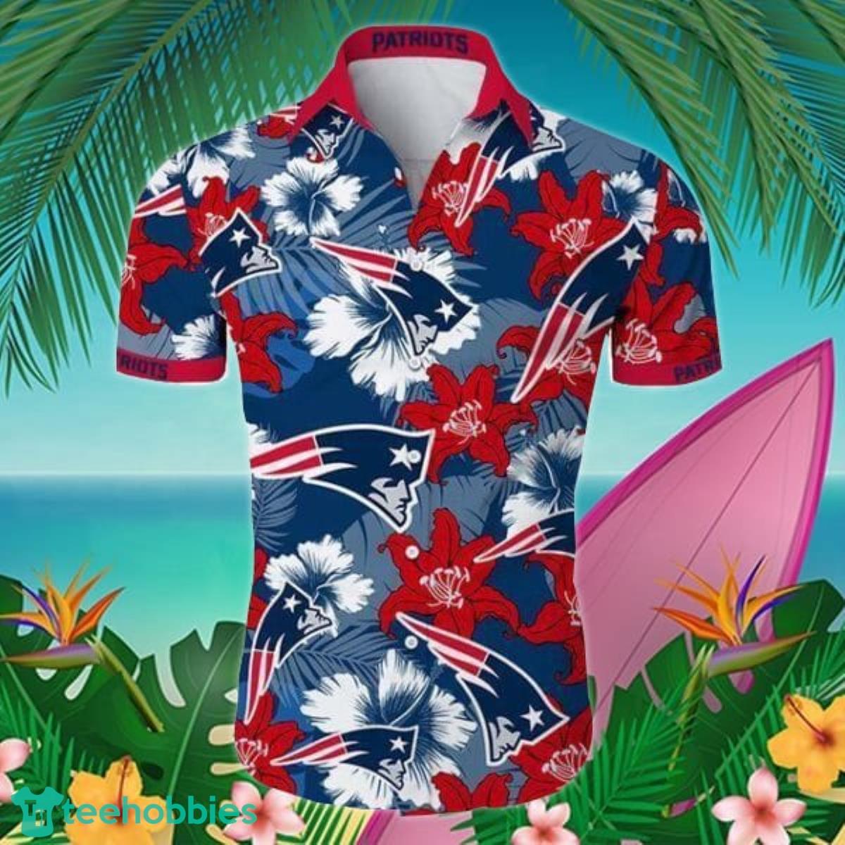 New England Patriots NFL Hawaiian Shirt For Fans Men Women Product Photo 1