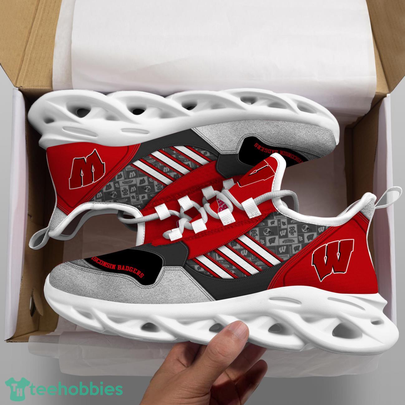 Wisconsin Badgers NCAA1 Logo Sport Team Max Soul Shoes Clunky Running Sneakers Product Photo 2