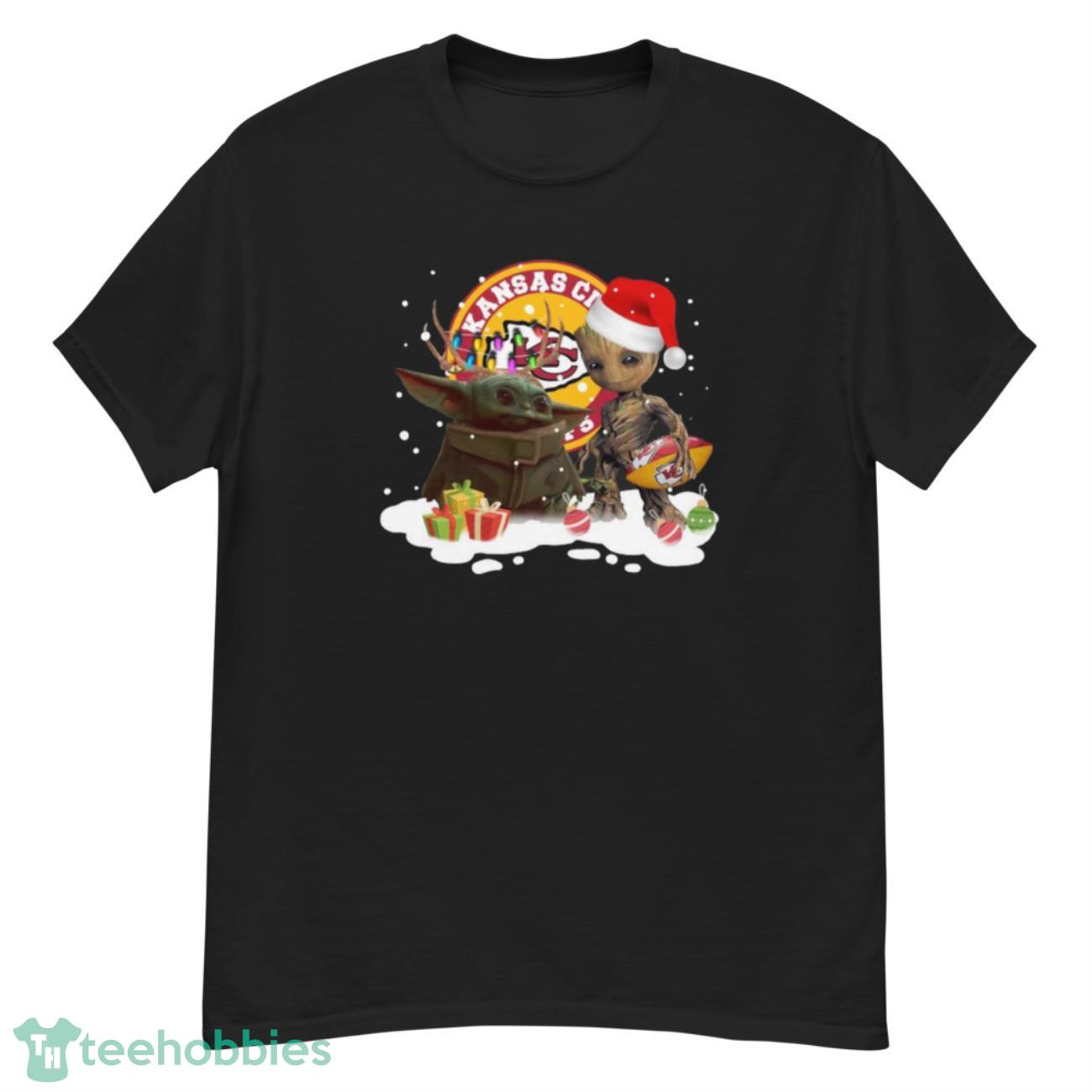 Baby Yoda Reindeer and Santa Groot Hug Kansas City Chiefs Christmas Light shirt - G500 Men’s Classic T-Shirt