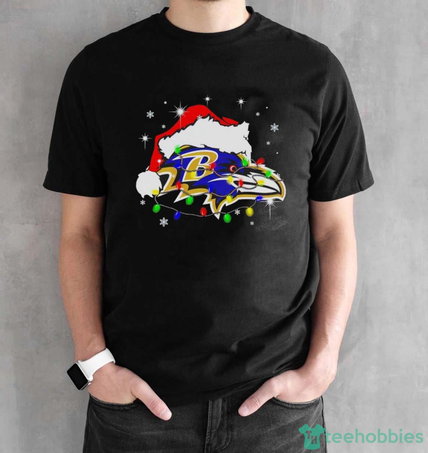 Baltimore Ravens Santa hat Christmas shirt - Black Unisex T-Shirt