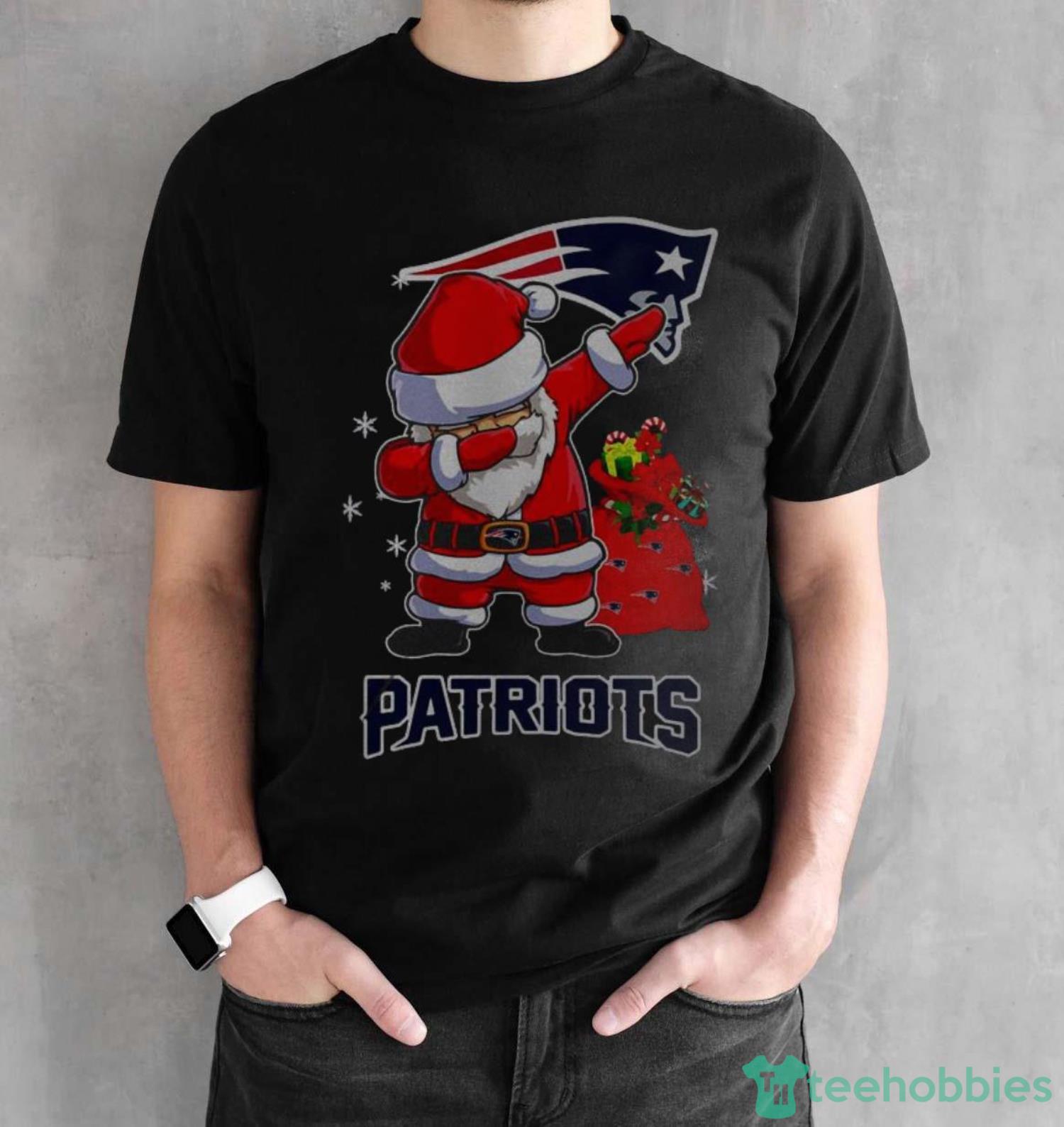 New England Patriots Santa dabbing Christmas Shirt - Black Unisex T-Shirt