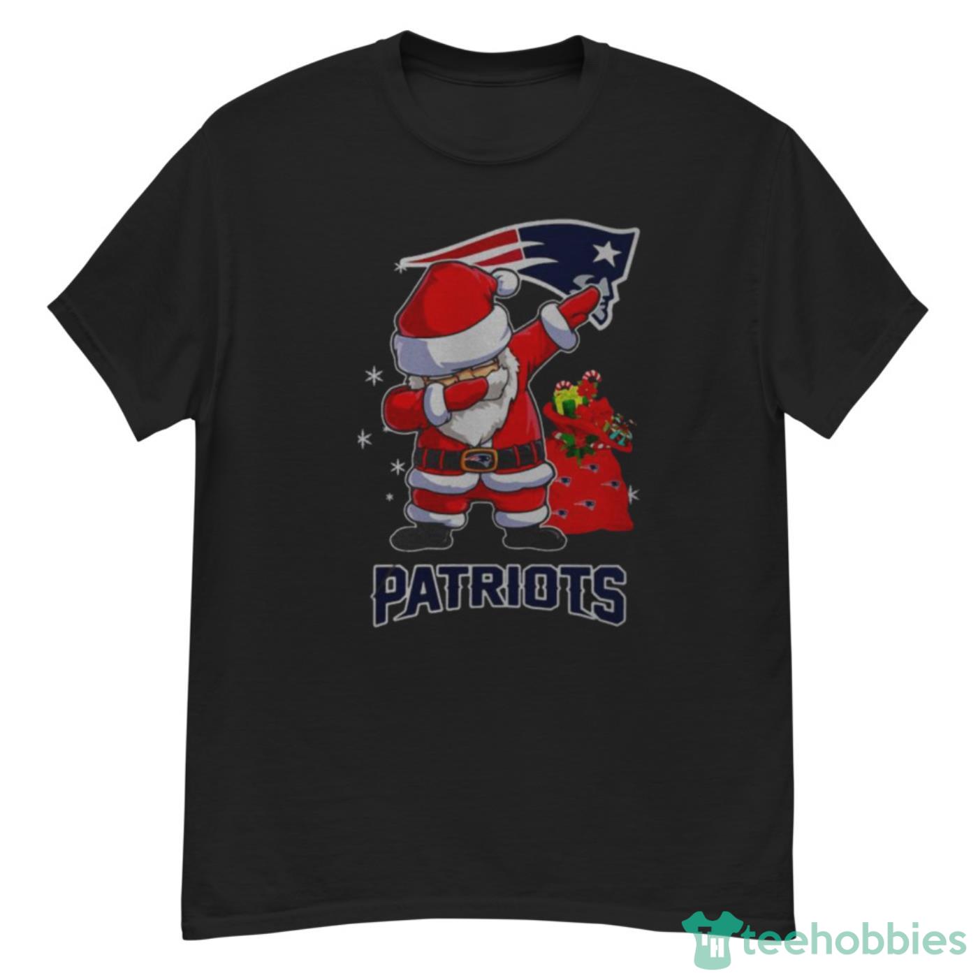 New England Patriots Santa Dabbing Christmas Shirt Cute Gift - G500 Men’s Classic T-Shirt