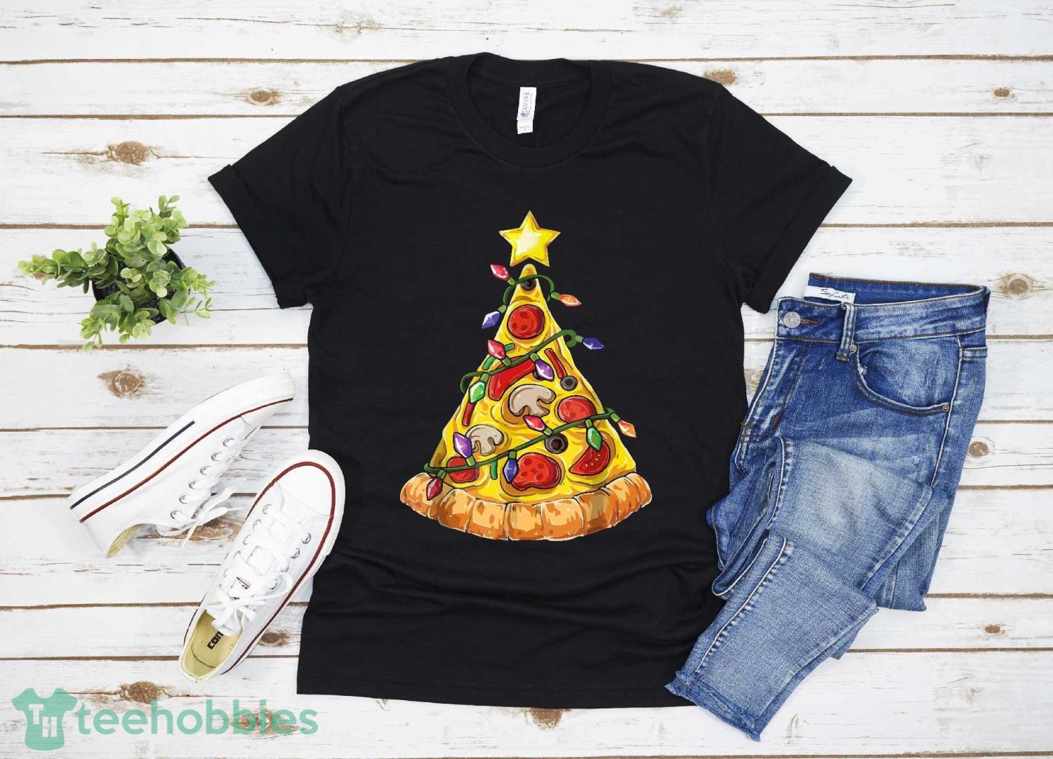 Pizza Christmas Tree Lights Xmas Men Boy Crustmas Gifts T-Shirt Christmas Gift Family Christmas Shirt Product Photo 1