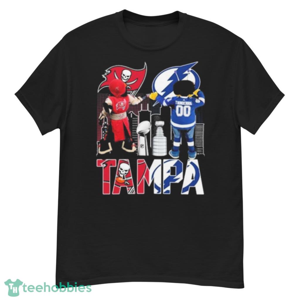 NEW FASHION 2023 Tampa Bay Buccaneers T-shirt lightning graphic gift for men
