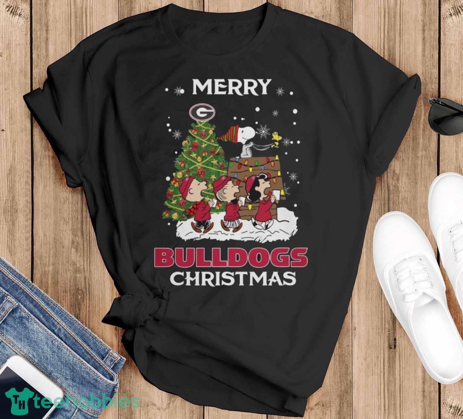 Georgia Bulldogs Snoopy Family Christmas Shirt Gift For Christmas - Black T-Shirt