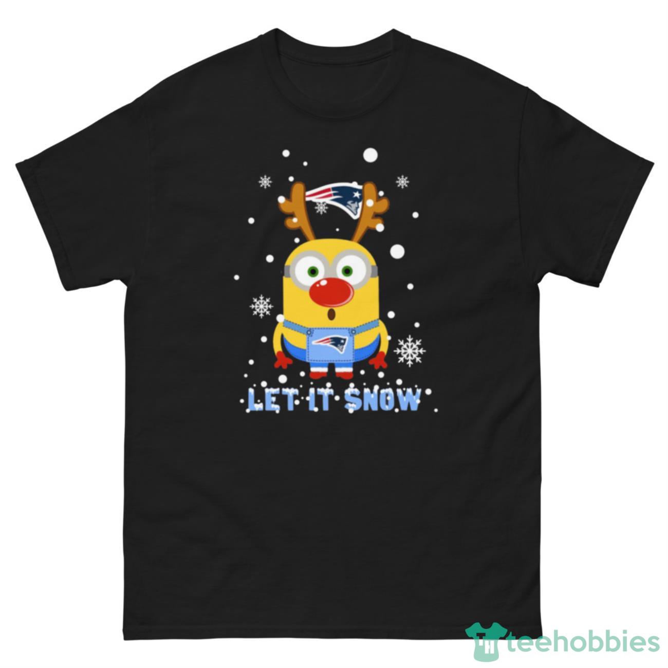 Minion New England Patriots Ugly Christmas Sweaters Let It Snow T-Shirt - G500 Men’s Classic Tee