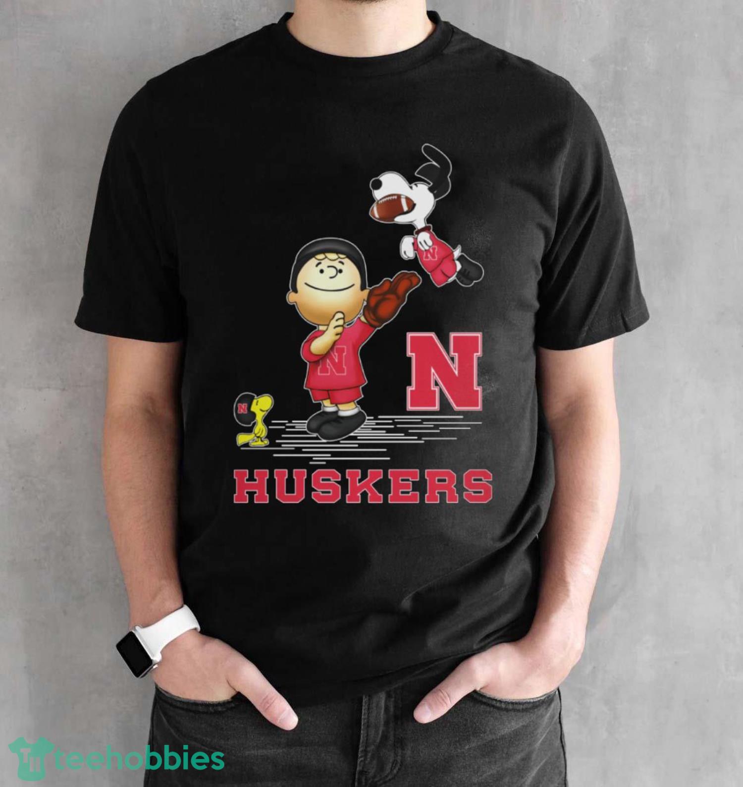 Nebraska Cornhuskers The Peanuts Sport Fans Christmas Shirt Gift For Christmas - Black Unisex T-Shirt