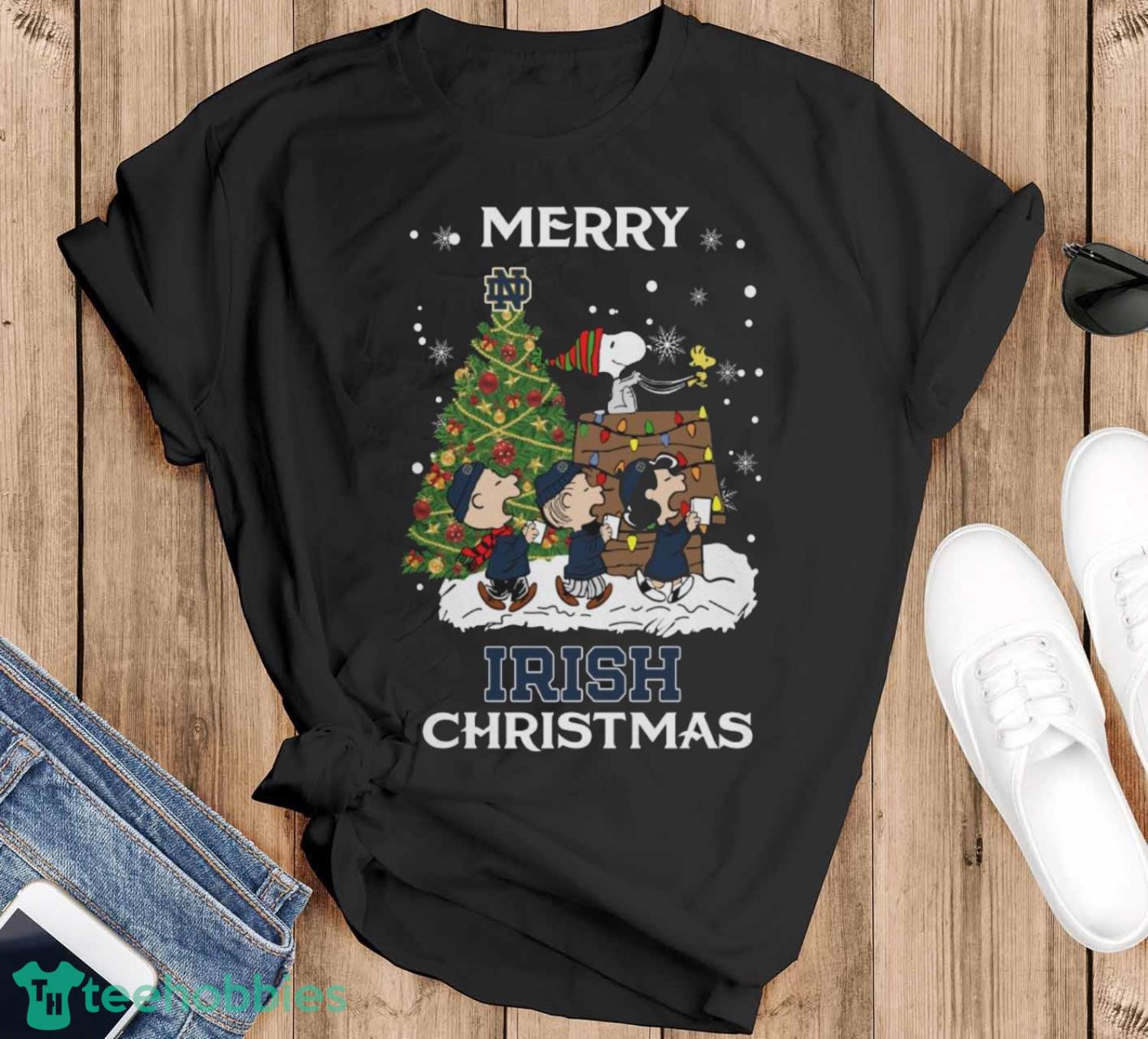 Notre Dame Fighting Irish Snoopy Family Christmas Shirt Gift For Christmas - Black T-Shirt
