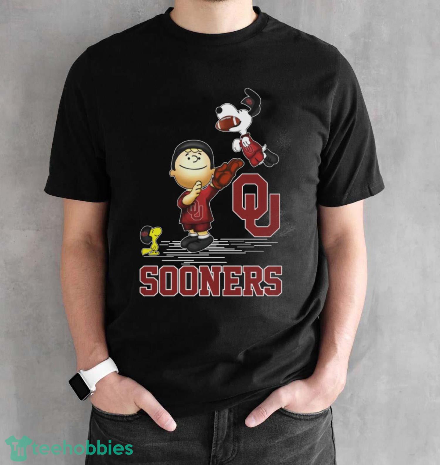 Oklahoma Sooners The Peanuts Sport Fans Christmas Shirt Gift For Christmas - Black Unisex T-Shirt