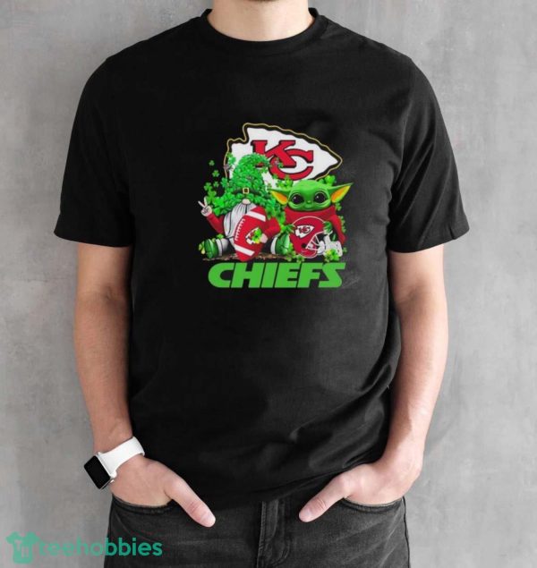 Kansas City Chiefs Baby Yoda Happy St.Patrick’s Day Shamrock Shirt - Black Unisex T-Shirt