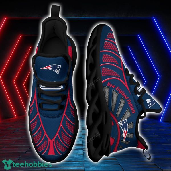 New England Patriots NFLBlack And White Clunky Max Soul Shoes New Designs For Fans Product Photo 1