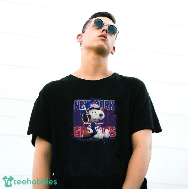New York Giants Mix Snoopy Shirt - G500 Gildan T-Shirt