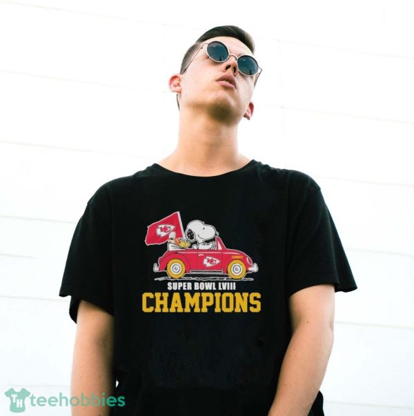 Official peanuts Snoopy And Woodstock Kansas City Chiefs Super Bowl LVIII Champions Shirt - G500 Gildan T-Shirt