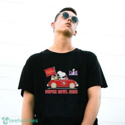 Official Peanuts Snoopy And Woodstock On Car San Francisco 49ers NFC Champions Super Bowl 2023 Shirt - G500 Gildan T-Shirt