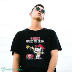 Official Snoopy And Woodstock San Francisco 49ers Makes Me Drink Shirt - G500 Gildan T-Shirt