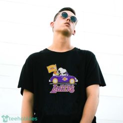 Peanuts Snoopy And Woodstock Drive Car Los Angeles Lakers Basketball Shirt - G500 Gildan T-Shirt