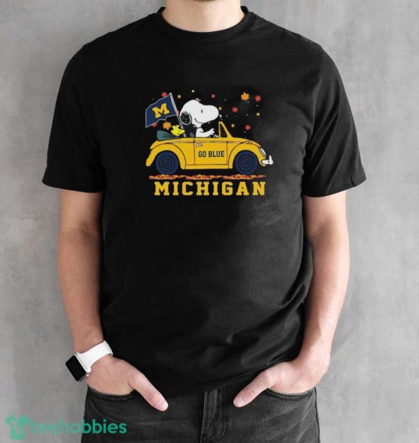Peanuts Snoopy And Woodstock On Car Michigan Wolverines Go Blue Shirt - Black Unisex T-Shirt