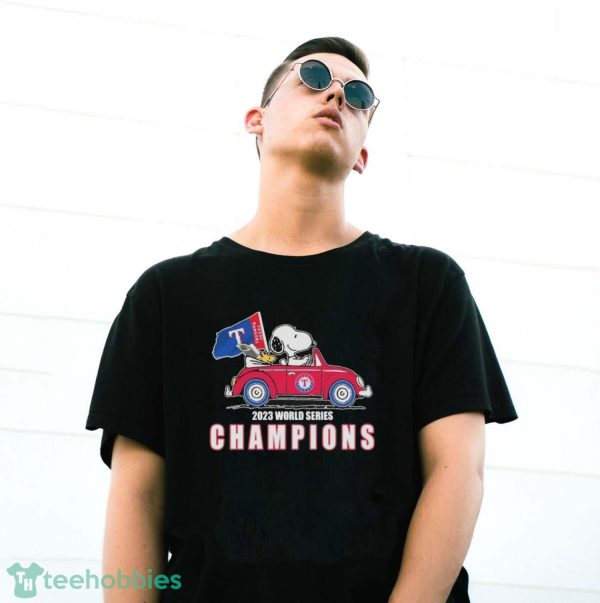 Peanuts Snoopy And Woodstock Texas Rangers On Car 2023 World Champions Shirt - G500 Gildan T-Shirt