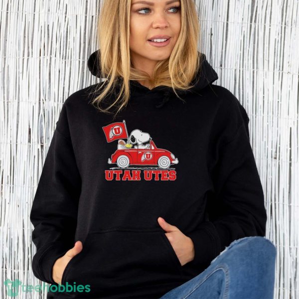Peanuts Snoopy And Woodstock Utah Utes On Car Shirt - Unisex Hoodie