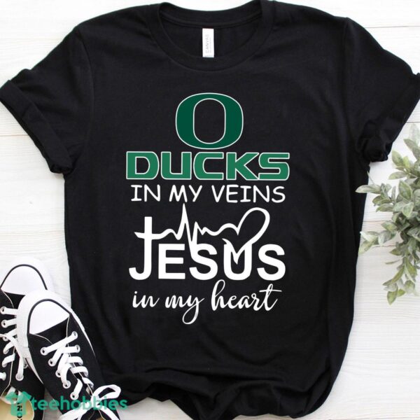 Oregon Ducks Jesus T-Shirt Hoodie Sweatshirt Product Photo 3