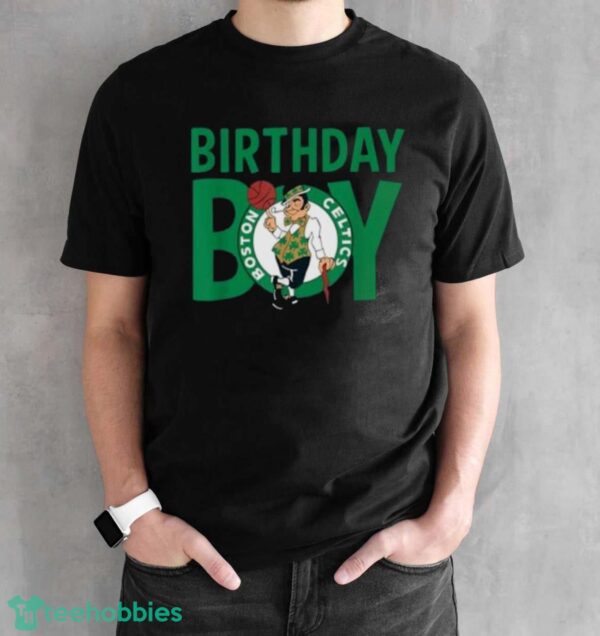 NBA Birthday Boy Vintage Retro Boston Celtics Logo T-Shirt - Black Unisex T-Shirt