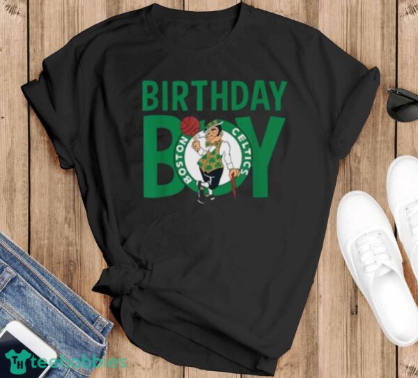 NBA Birthday Boy Vintage Retro Boston Celtics Logo T-Shirt - Black T-Shirt