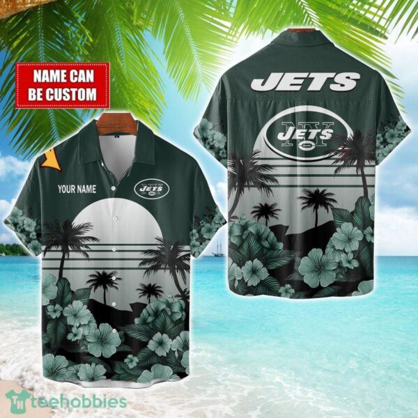 New York Jets NFL Team Hawaiian Shirt And Shorts Floral Beach Pattern Custom Name Product Photo 1
