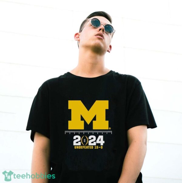 Official michigan Wolverines Logo National Champions 2024 Undefeated 15-0 Shirt - G500 Gildan T-Shirt